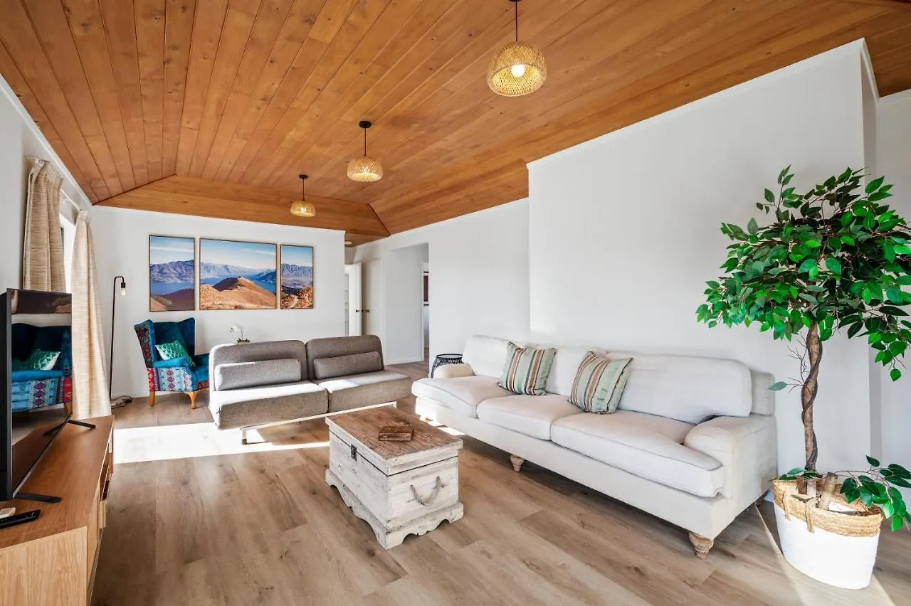 Family Perfect, Winter Getaway, Secure Yard, Parking, Mountain Bikes, Arcade Villa Rotorua
